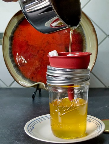 Ghee for weight loss diet-Ghee in moderation aids normal weight loss