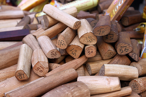 Sandalwood to dry out acne