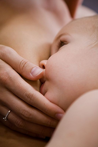 C-section: breastfeeding for weight loss