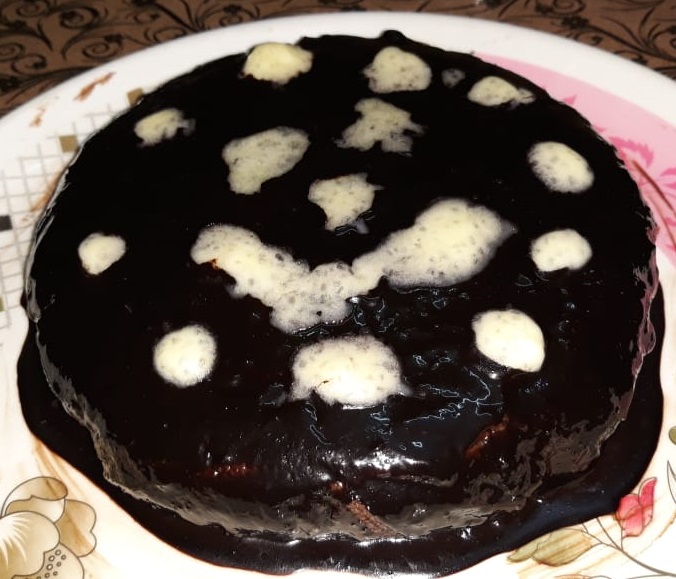 The final No-Maida Eggless Chocolate Rava Cake